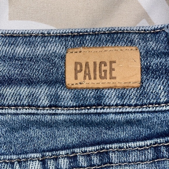 Paige Jax Cut Off Shorts
Womens Size 28 Blue Kayson
Distressed Raw edge denim. - Picture 4 of 9